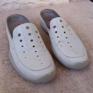 Size 9 (EU 38.5) Vintage Prada Driving Loafers 0129 Gray